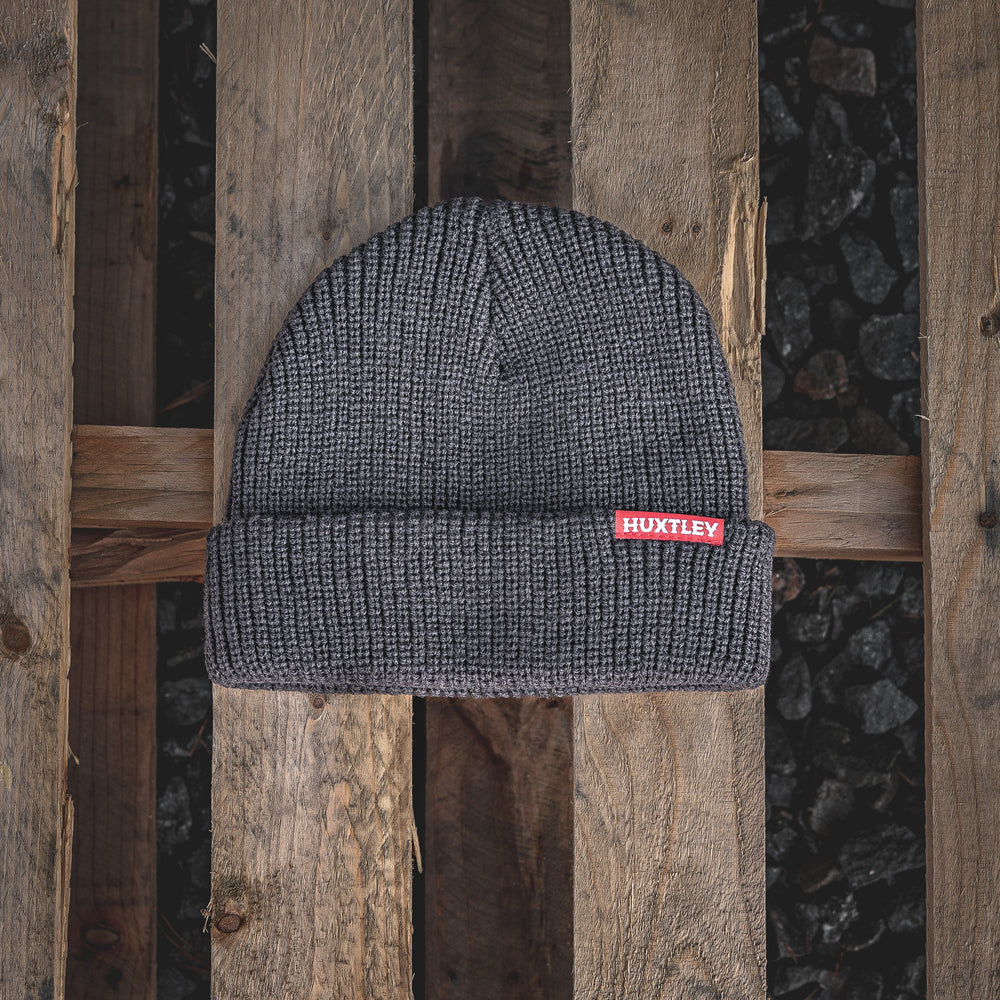 Fisherman Beanie Gunmetal/ Red