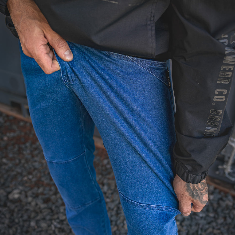 
                  
                    RX-1 Relaxed Flex Jeans Force Blue
                  
                