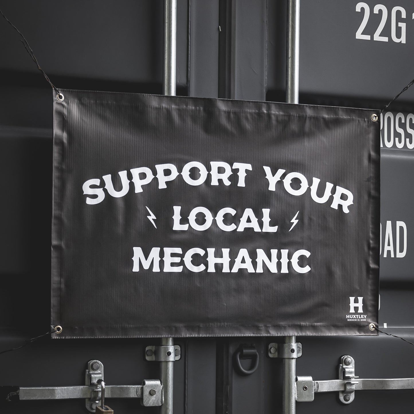 
                  
                    Bannière "Support Your Local"
                  
                