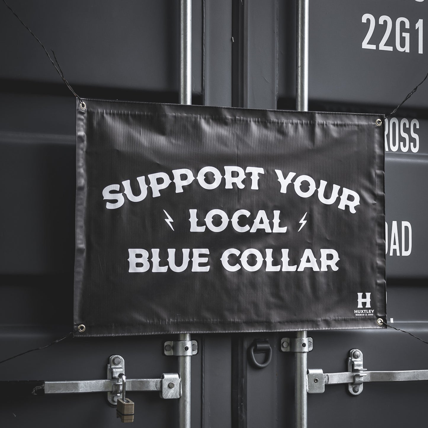 
                  
                    Bannière "Support Your Local"
                  
                