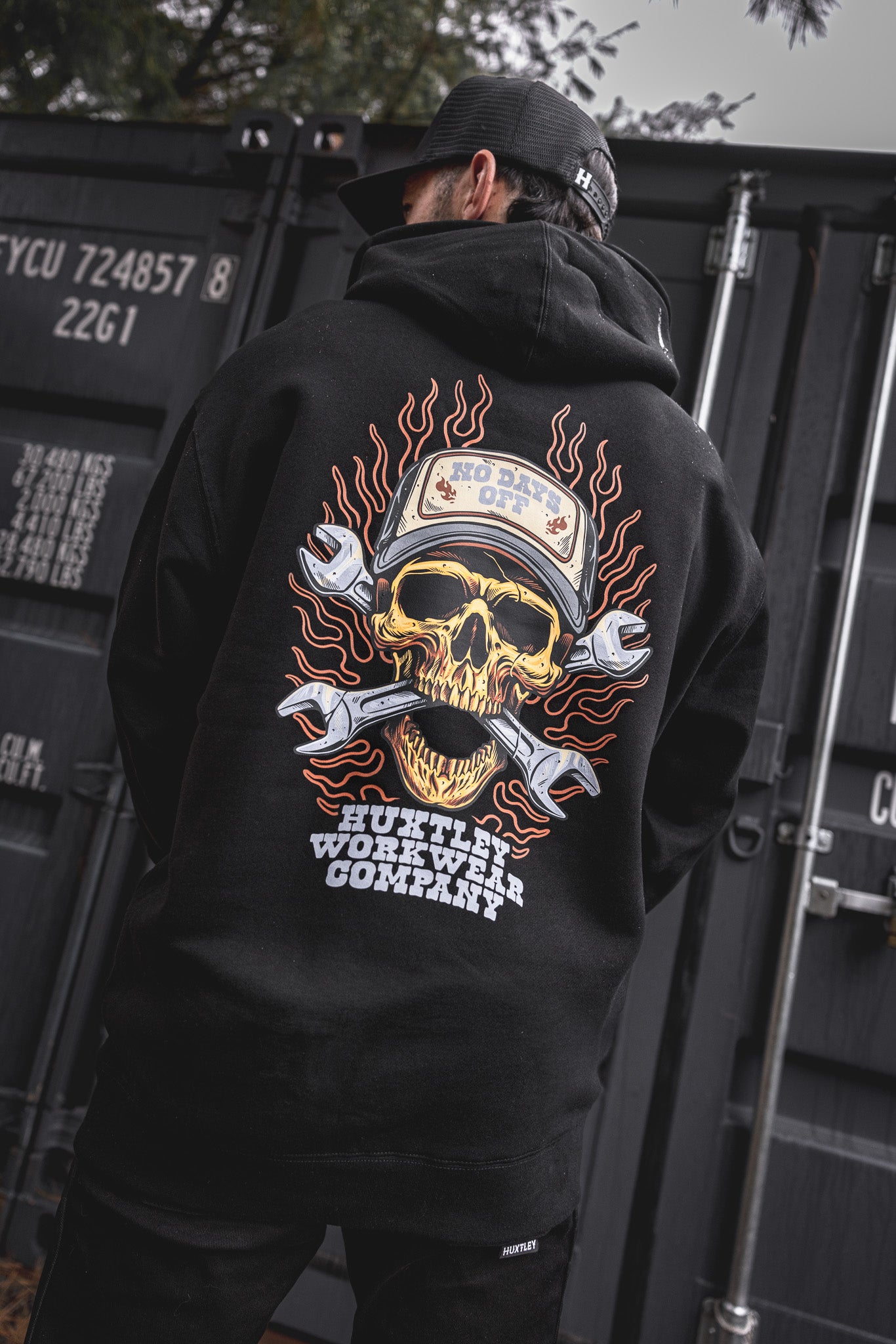 
                  
                    Coton Ouaté HX-717 Épais "No Days Off"
                  
                