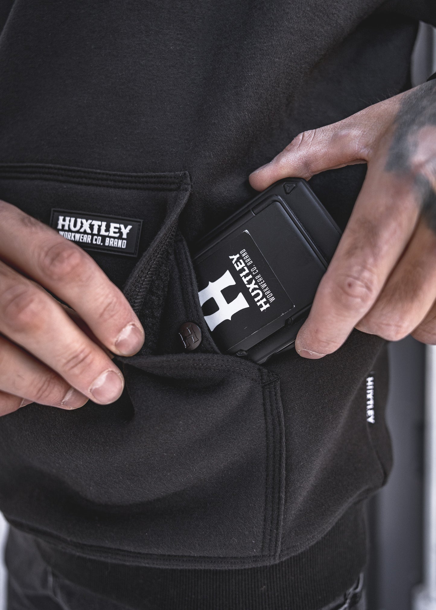 
                  
                    Coton Ouaté HX-727 Blackout
                  
                