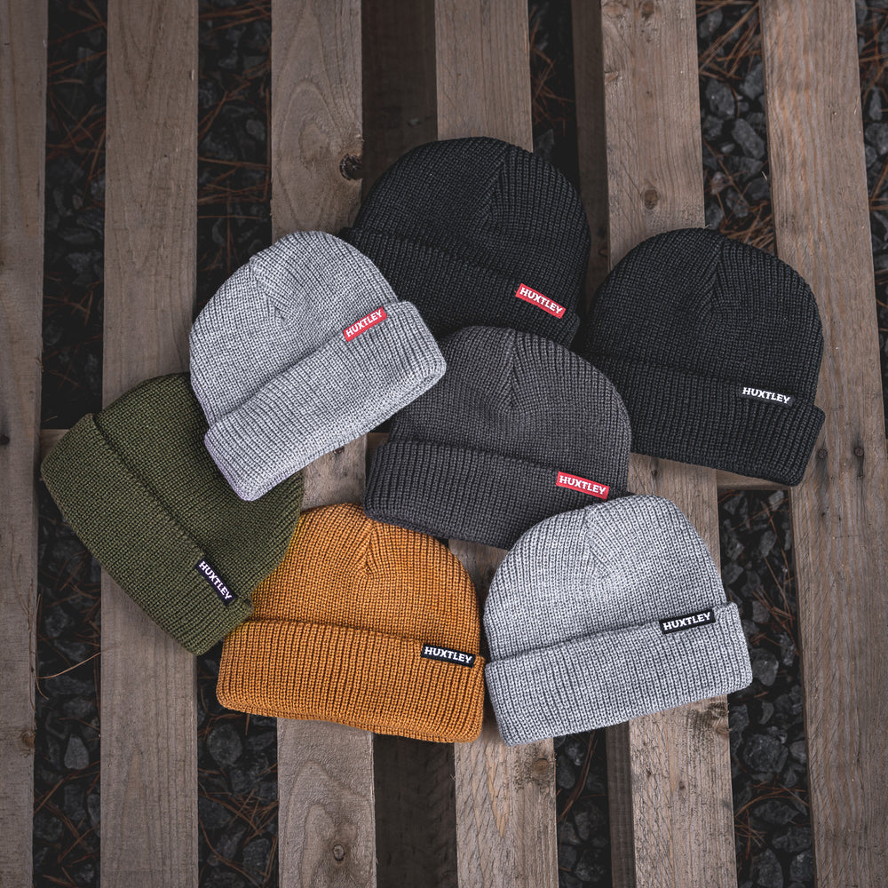 
                  
                    Fisherman Beanie Smoke/ Red
                  
                