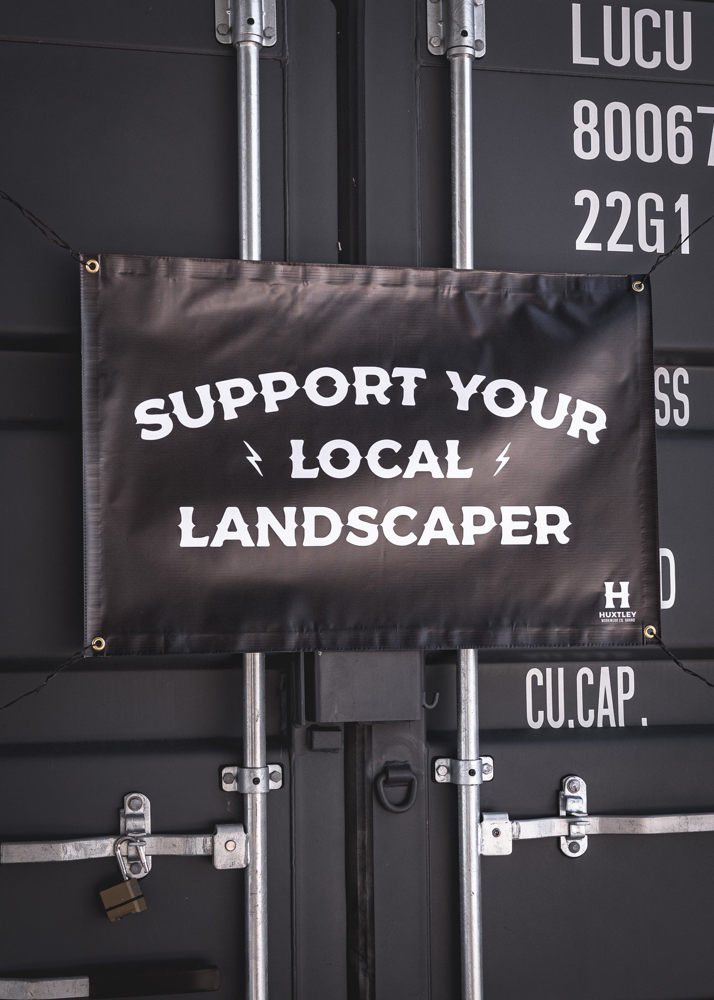 
                  
                    Bannière "Support Your Local"
                  
                