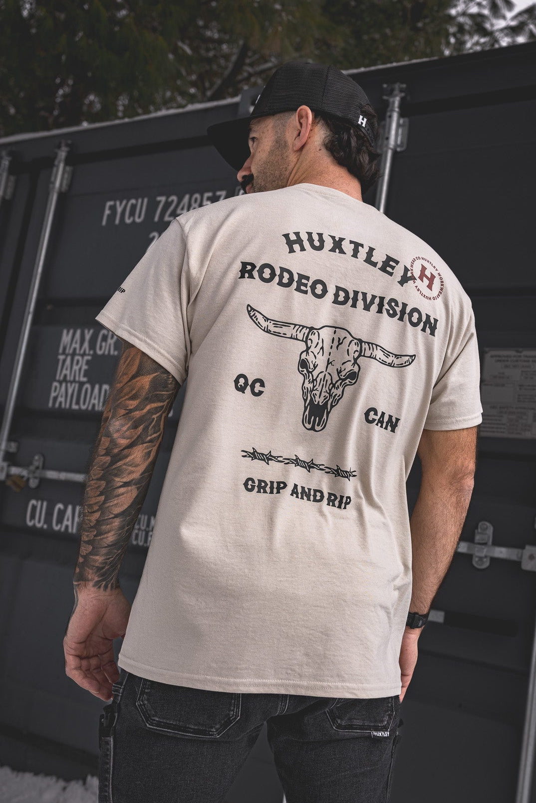 
                  
                    T-shirt HX-891 "Rodeo Division" Sable/ Noir
                  
                