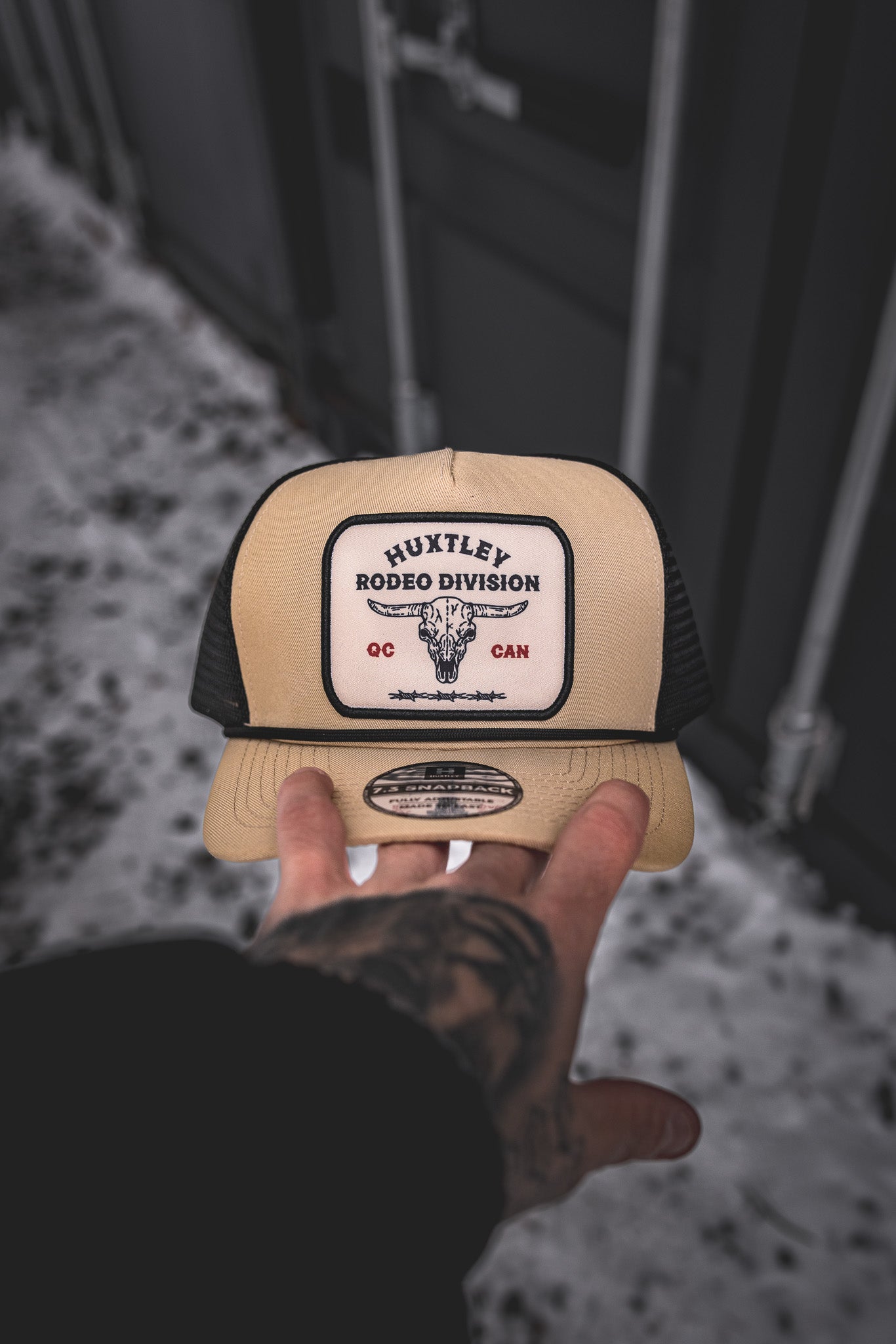 
                  
                    Casquette "Rodeo Division" Sable/ Noir
                  
                