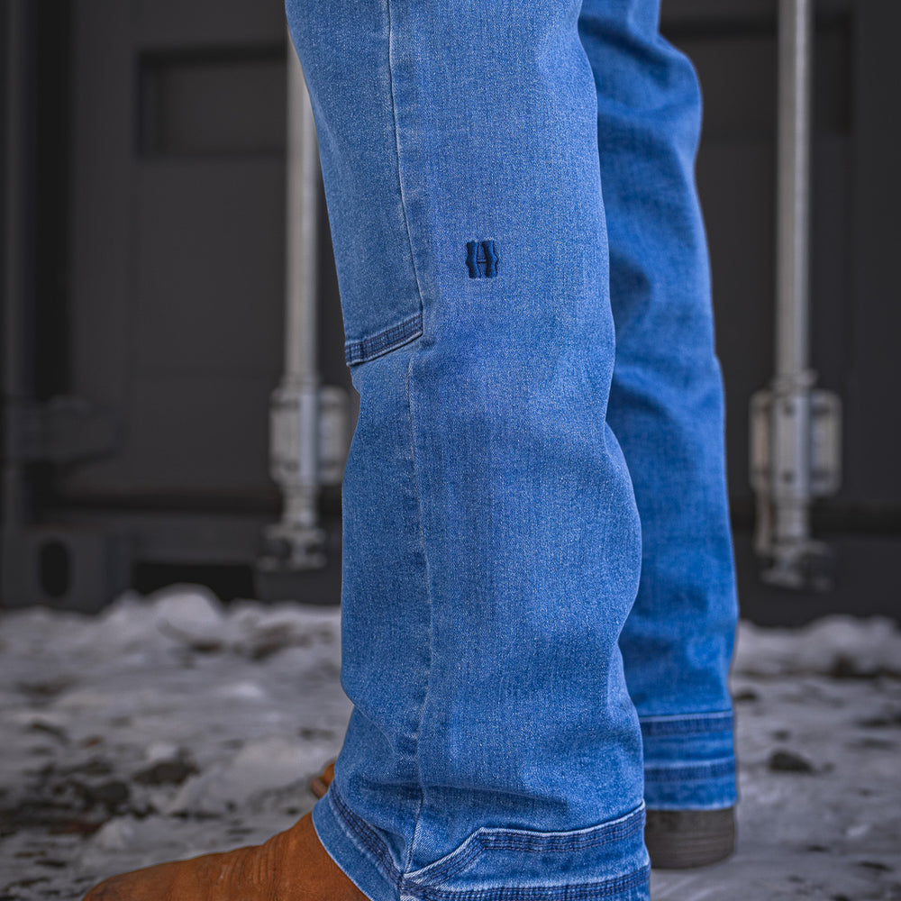 
                  
                    BX-1 Bootcut Flex Jeans Stonewashed Blue
                  
                