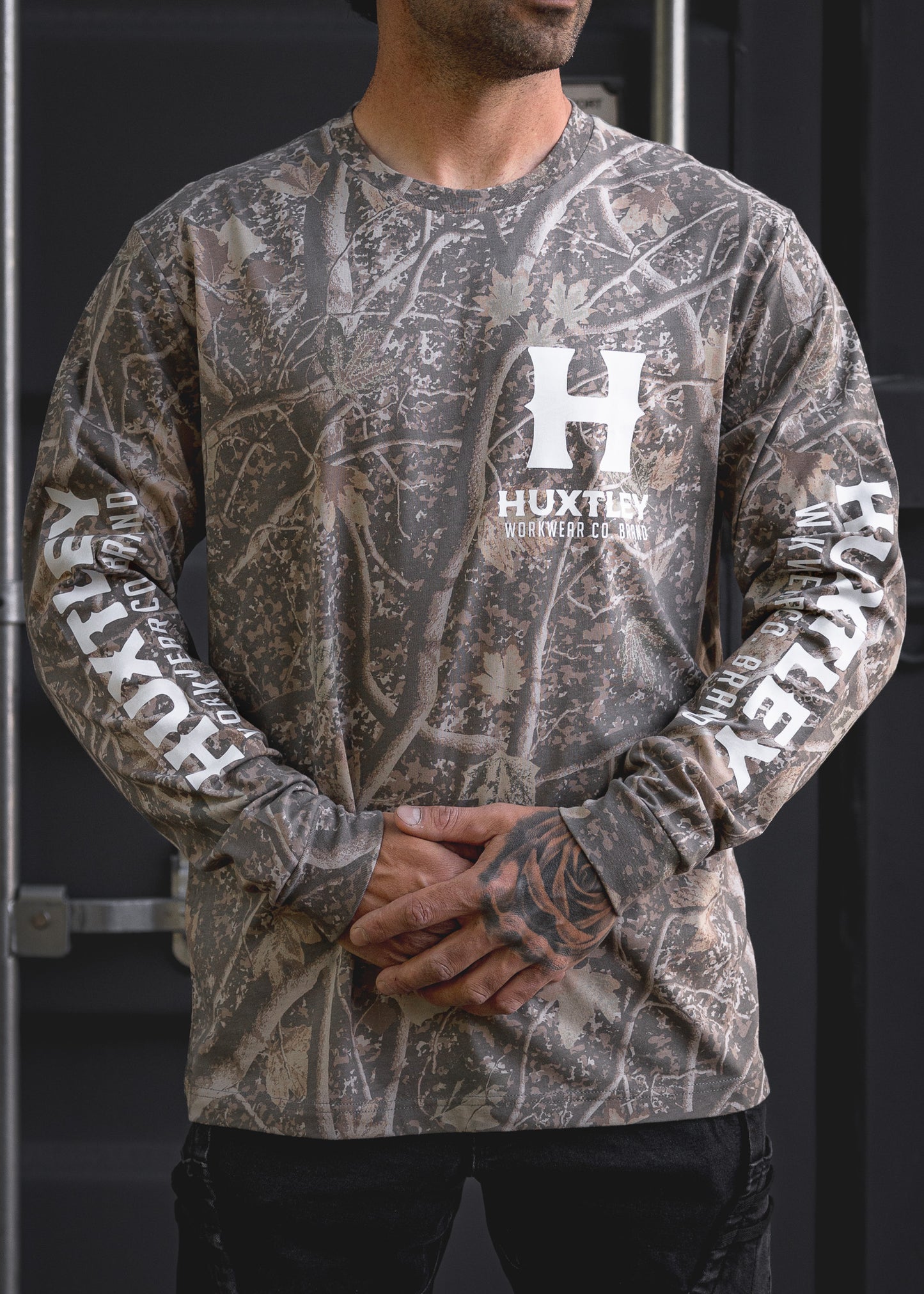 
                  
                    HX-226 "Full Print" L/S Tee Deadwood Camo/ White
                  
                