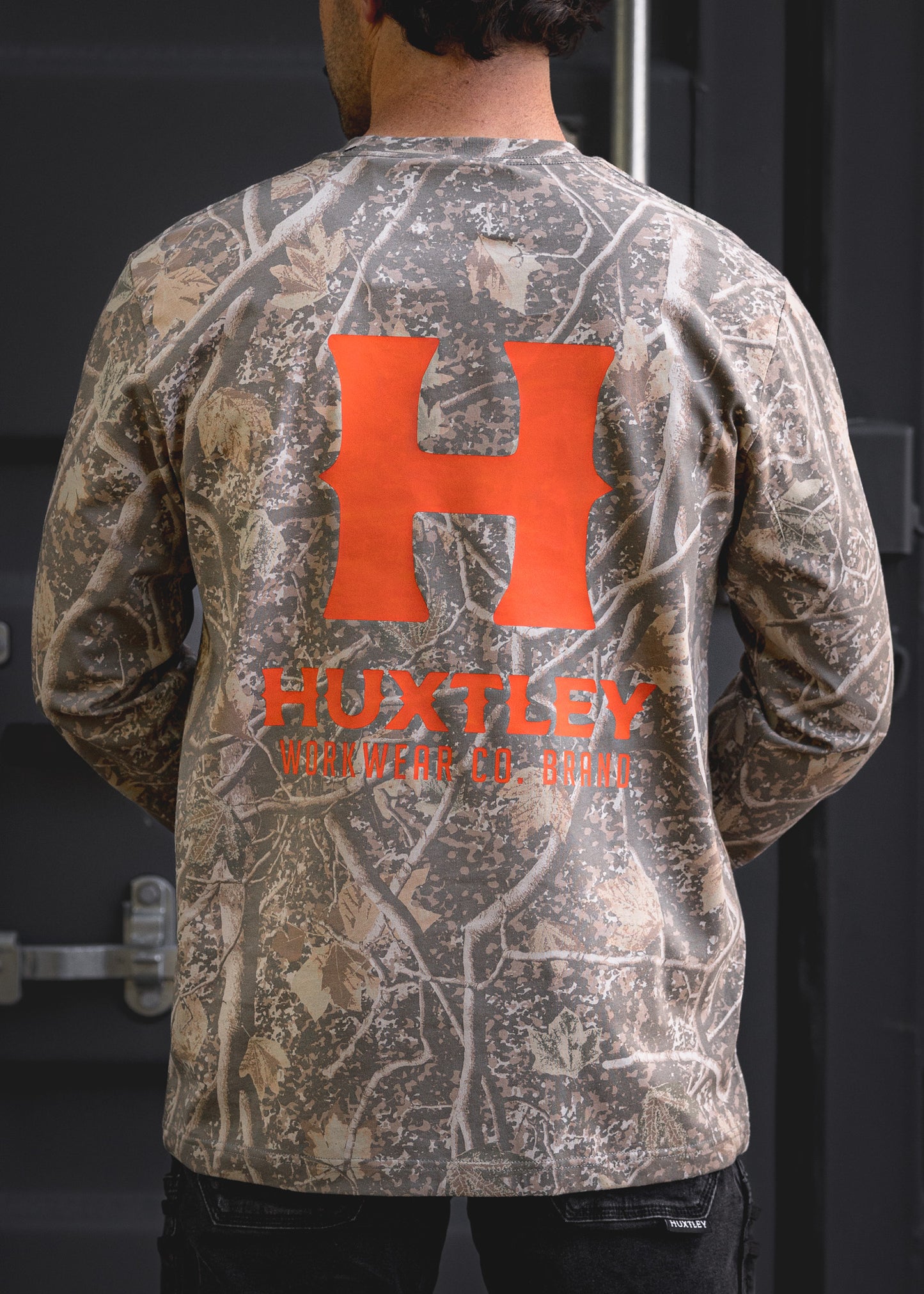 
                  
                    HX-226 "Full Print" L/S Tee Deadwood Camo/ Neon Orange
                  
                