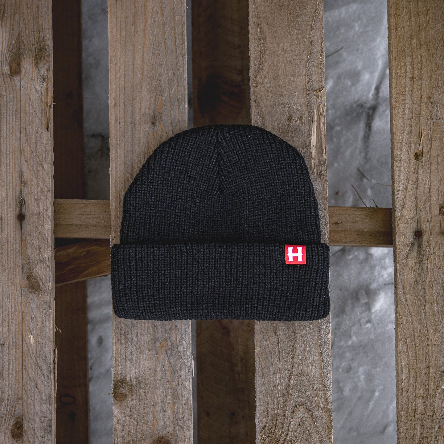 
                  
                    Baseline Beanie Black/ Red
                  
                