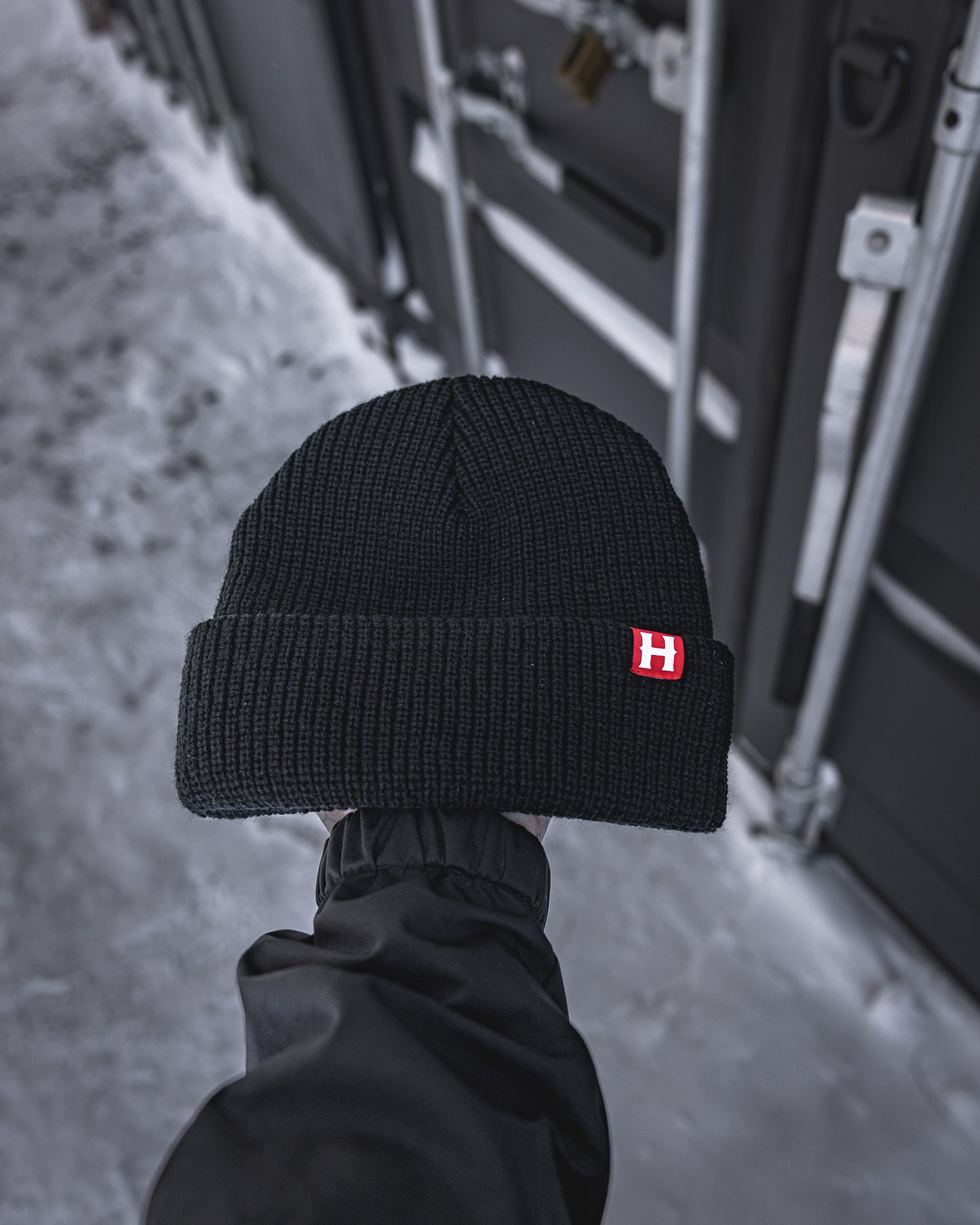 
                  
                    Baseline Beanie Black/ Red
                  
                