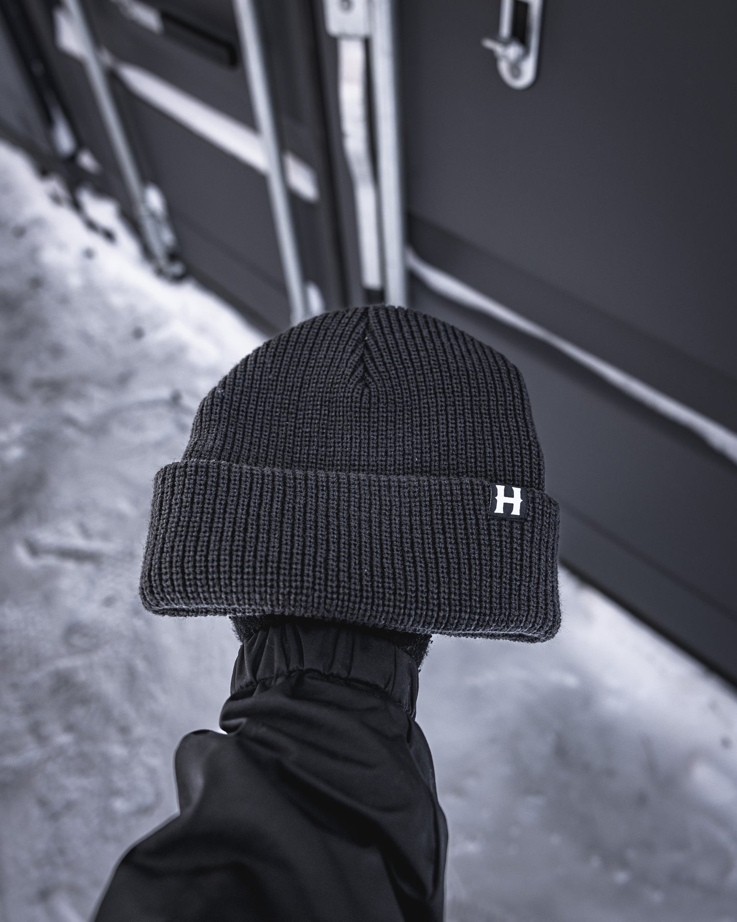 
                  
                    Tuque "Baseline" Gunmetal/ Noir
                  
                