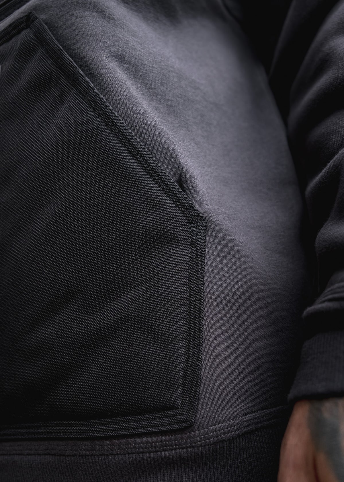 
                  
                    HX-727 Pro Hoodie Gunmetal
                  
                